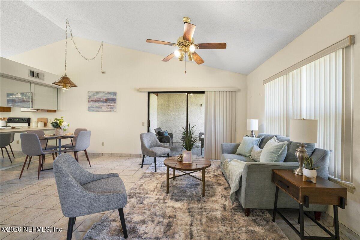 11445 Lancer Way Jacksonville, FL 32223 - Photo 9 of 27 12-7RV06446