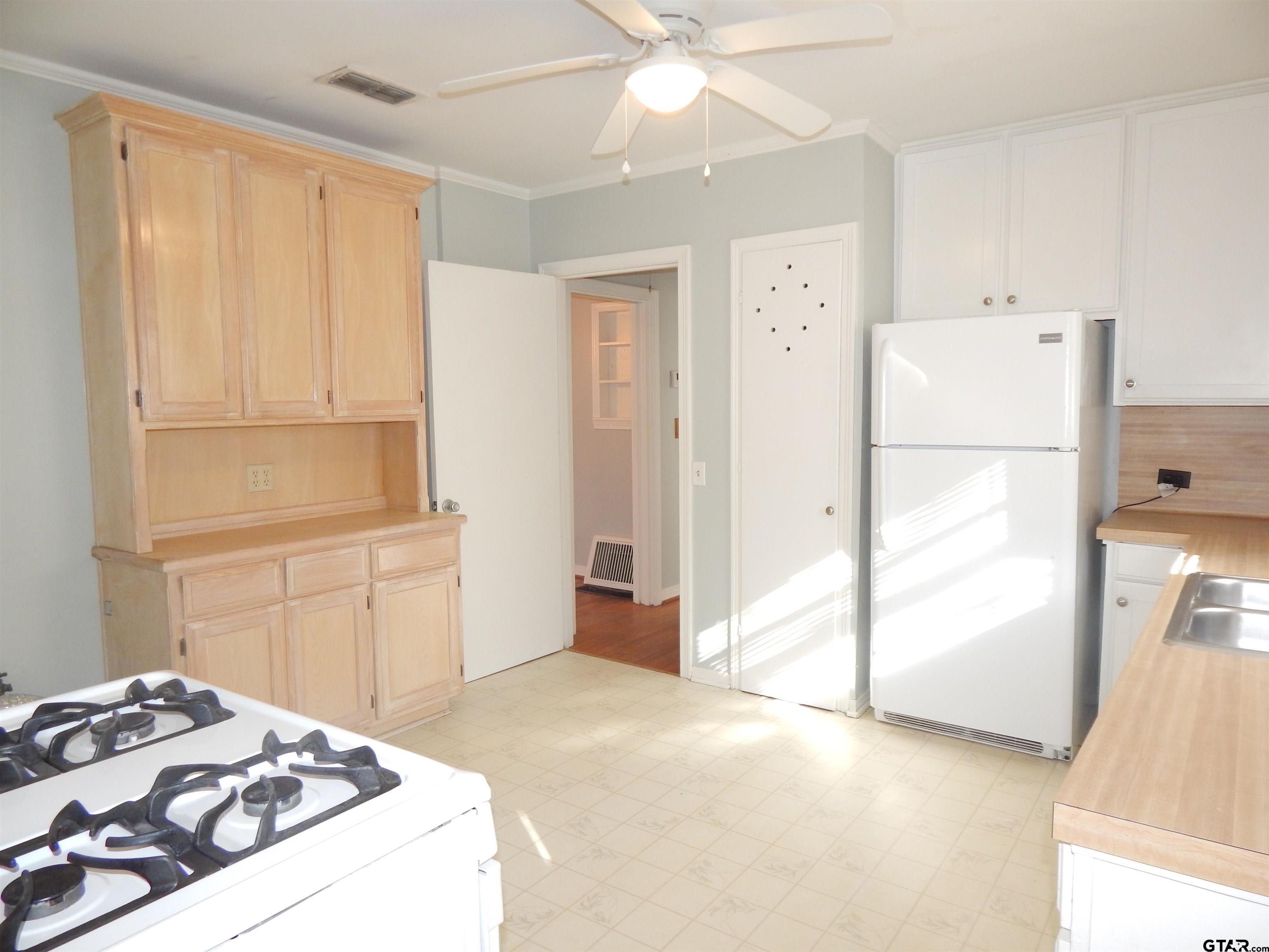 920 West 6th Street Tyler, TX 75701 - Photo 8 of 29