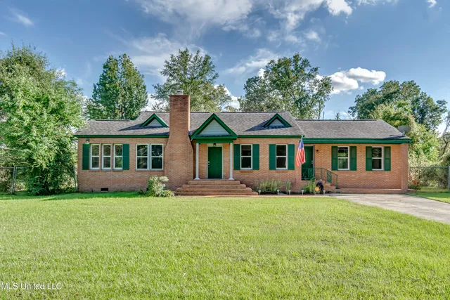 $230,000 | 239 Fernwood Drive, Jackson, MS 39206