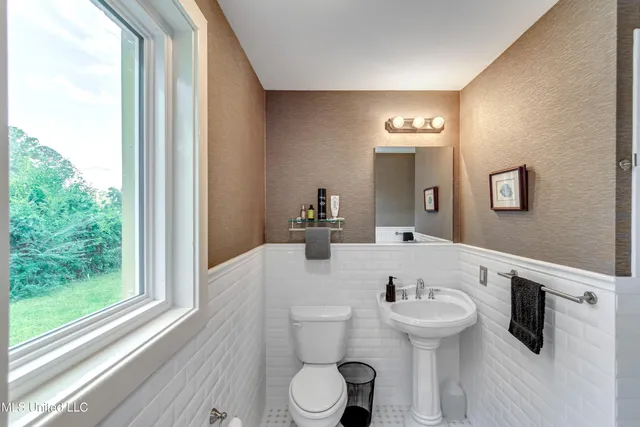 $230,000 | 239 Fernwood Drive, Jackson, MS 39206