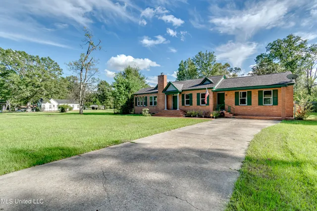 $230,000 | 239 Fernwood Drive, Jackson, MS 39206