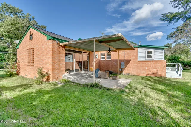 $230,000 | 239 Fernwood Drive, Jackson, MS 39206