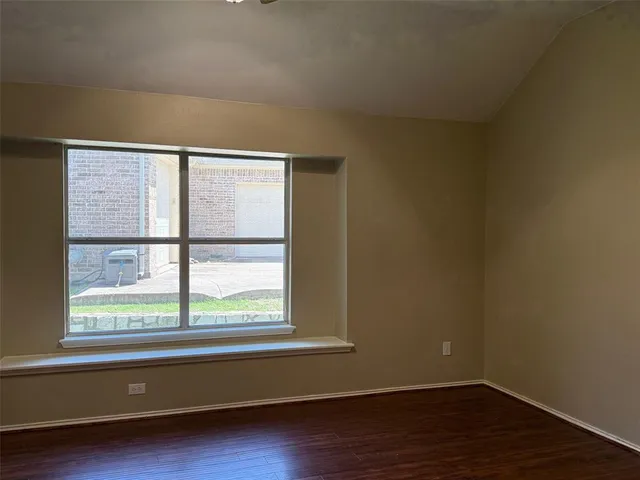 $3,500 | 405 Love Bird Lane, Murphy, TX 75094