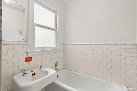 $1,200,000 | 943 Sanchez Street, San Francisco, CA 94114