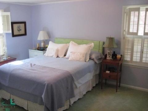 1846 Severn Road Grosse Pointe, MI 48236 - Photo 5 of 10 620670-4.JPG