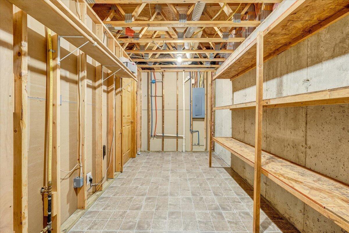 686 Pine Haven Road Fincastle, VA 24090 - Photo 43 of 56 a view of a porch with a table and chairs