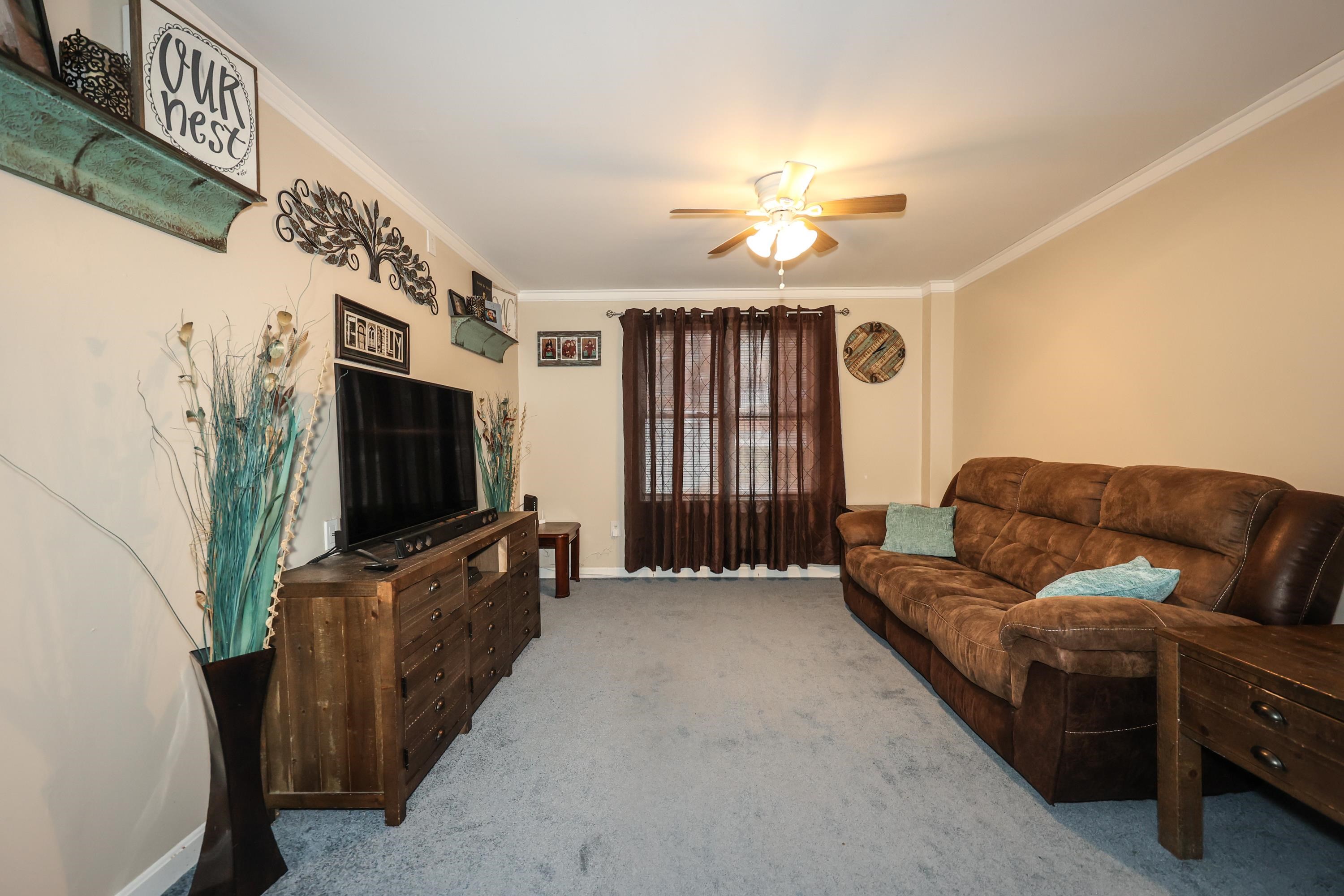 19 Maple Street Hooksett, NH 03106 - Photo 13 of 40 Gallery Image 13