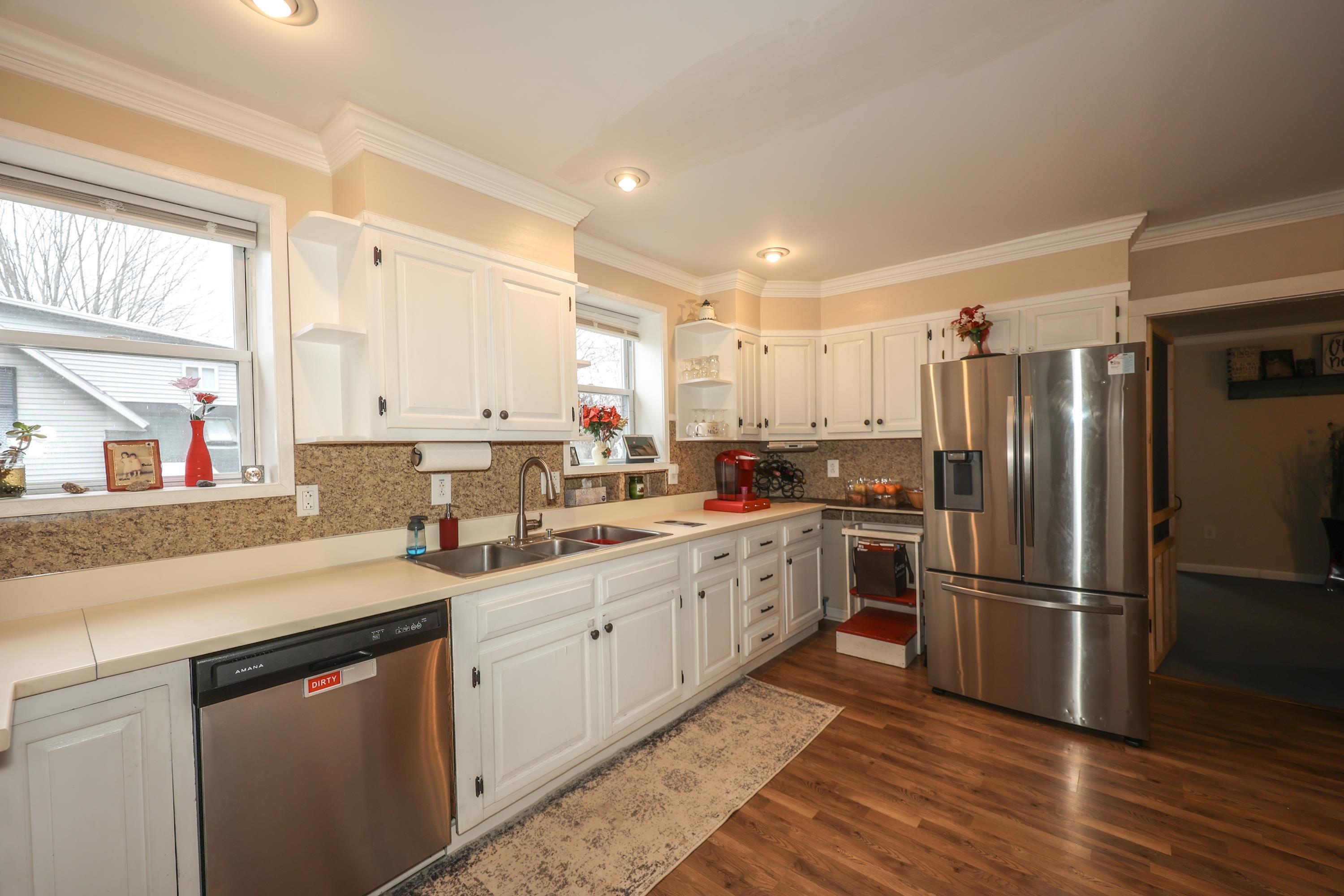 19 Maple Street Hooksett, NH 03106 - Photo 6 of 40 Gallery Image 6