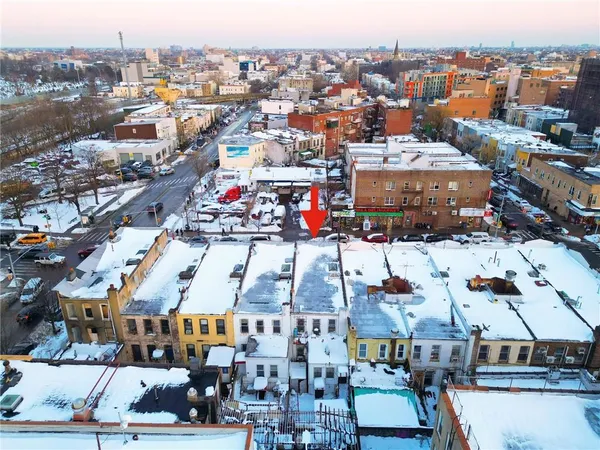a picture of city view