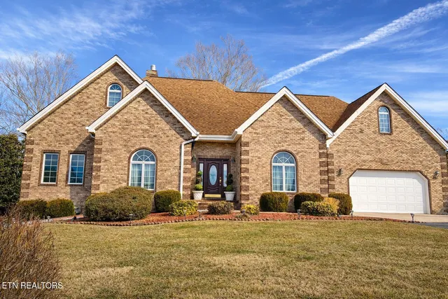 $810,000 | 300 Lowe Road, Huntsville, TN 37756