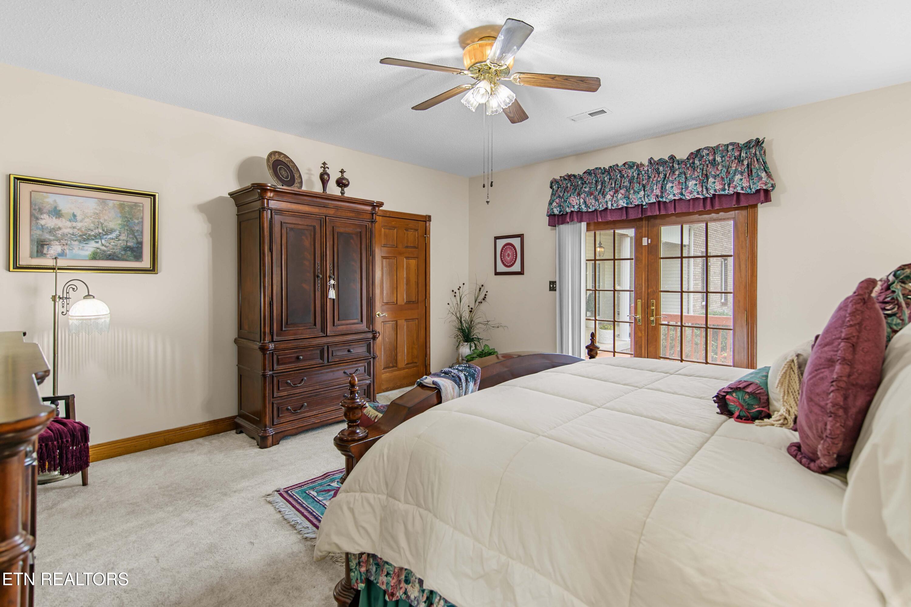 300 Lowe Road Huntsville, TN 37756 - Photo 26 of 60 030A1922
