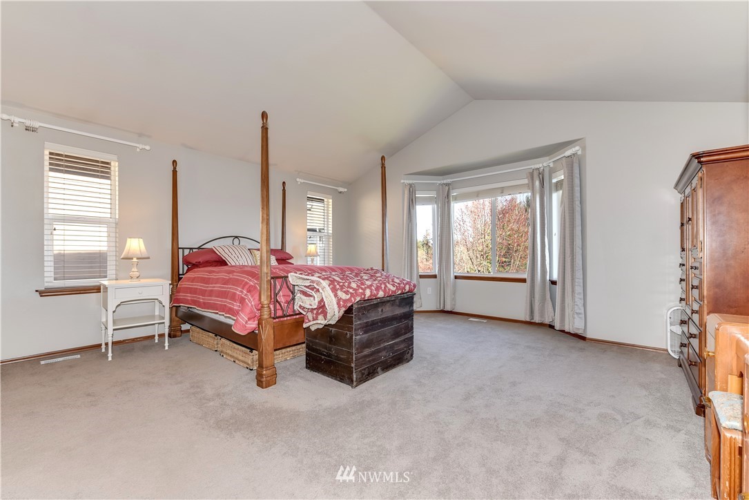 2025 241st Street Southwest Bothell, WA 98021 - Photo 14 of 25