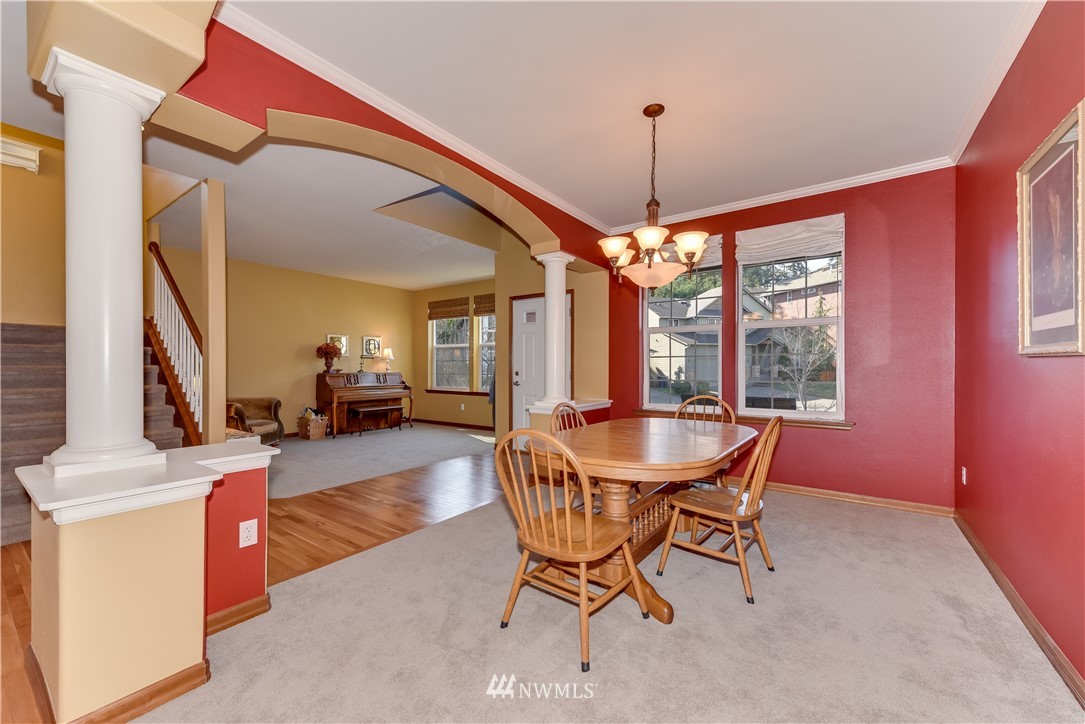 2025 241st Street Southwest Bothell, WA 98021 - Photo 4 of 25