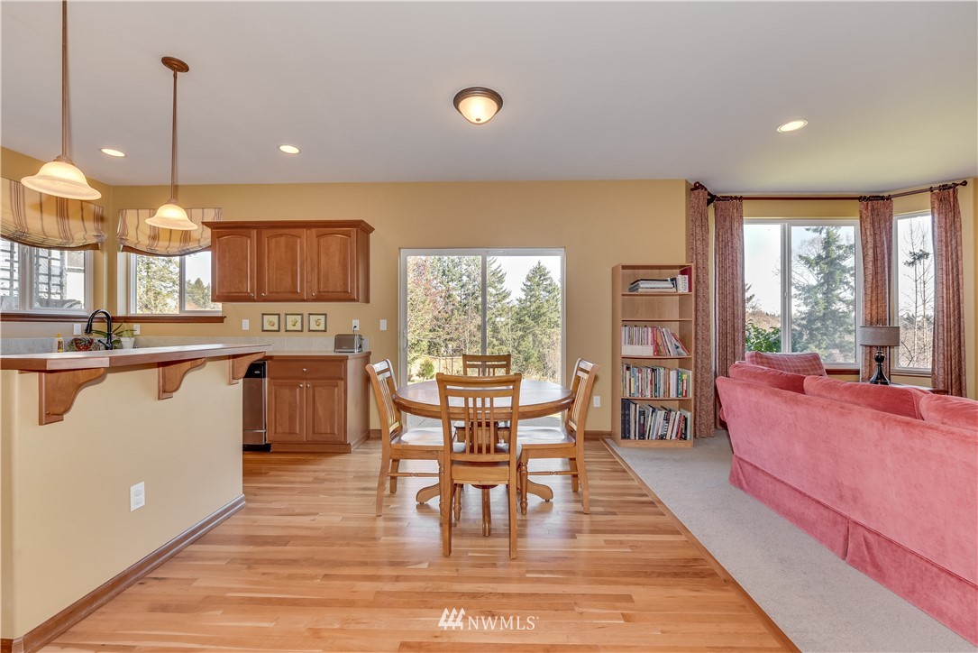 2025 241st Street Southwest Bothell, WA 98021 - Photo 9 of 25
