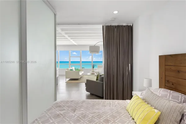 $3,600 | 4925 Collins Avenue, Unit 5C, Miami Beach, FL 33140