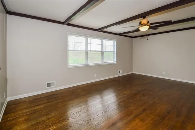 $2,330 | 3631 South Forest Avenue, Independence, MO 64052