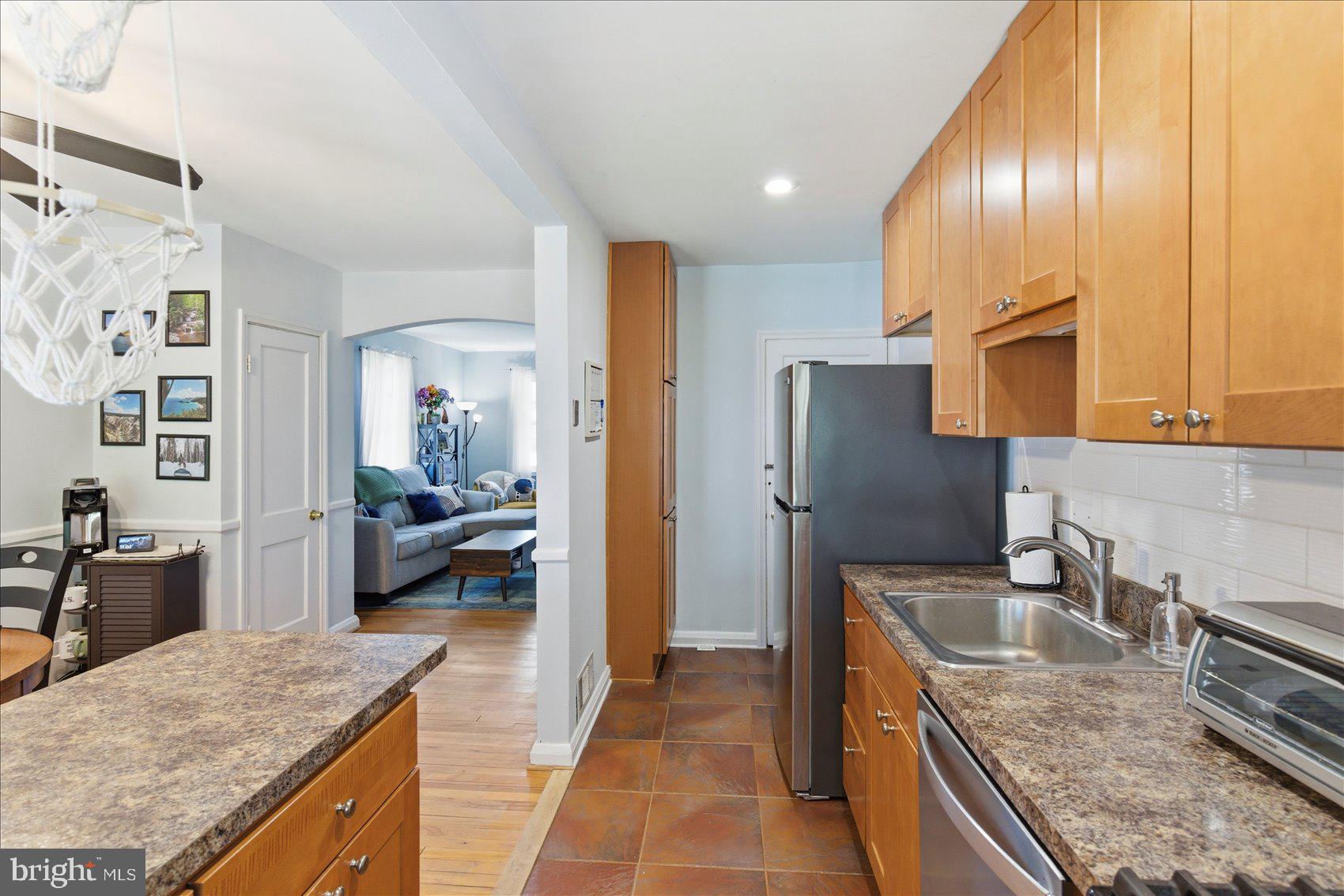 8336 Edgedale Road Baltimore, MD 21234 - Photo 10 of 32 Gallery Image 10