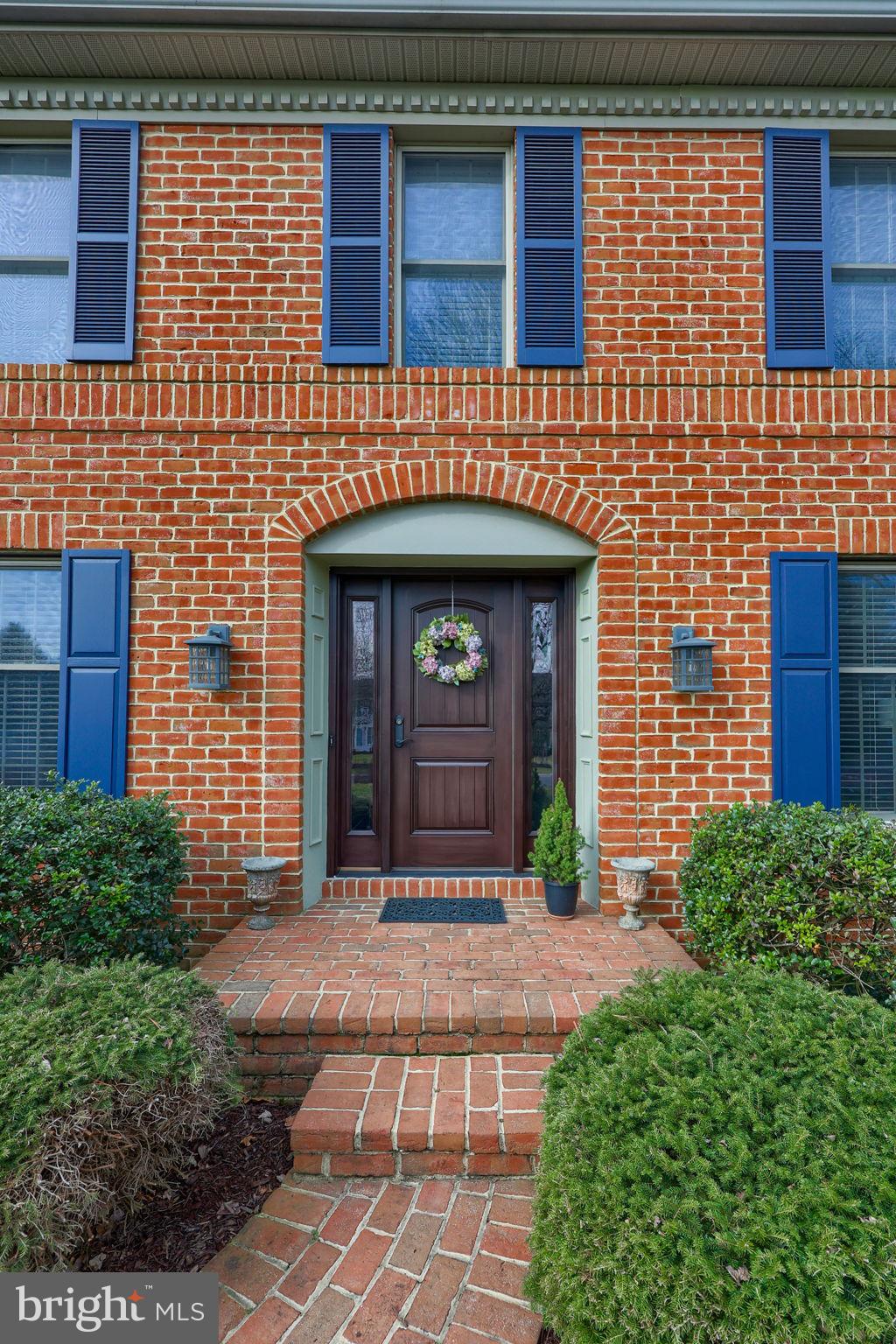 131 Milton Circle Lititz, PA 17543 - Photo 5 of 60