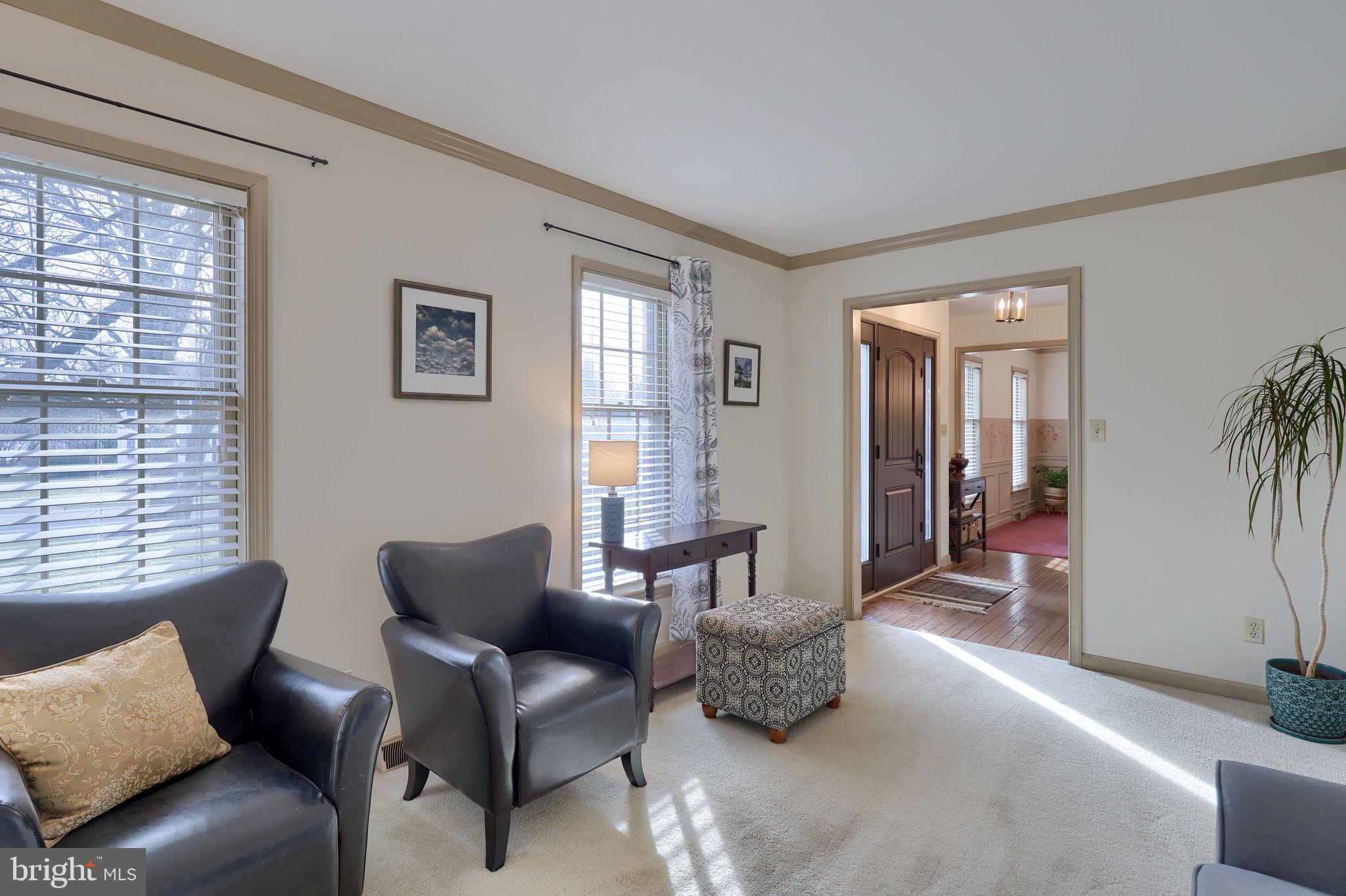 131 Milton Circle Lititz, PA 17543 - Photo 8 of 60