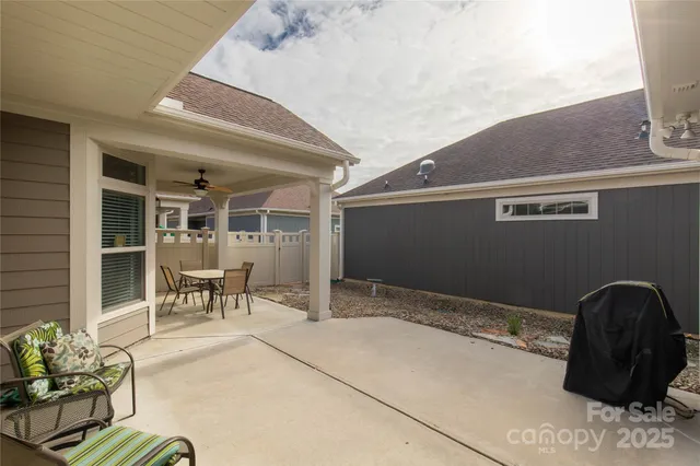 $600,000 | 1344 Garden Vista Drive, Matthews, NC 28104