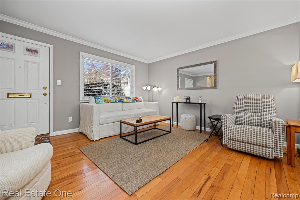 1675 Graefield Road Birmingham, MI 48009 - Photo 6 of 21