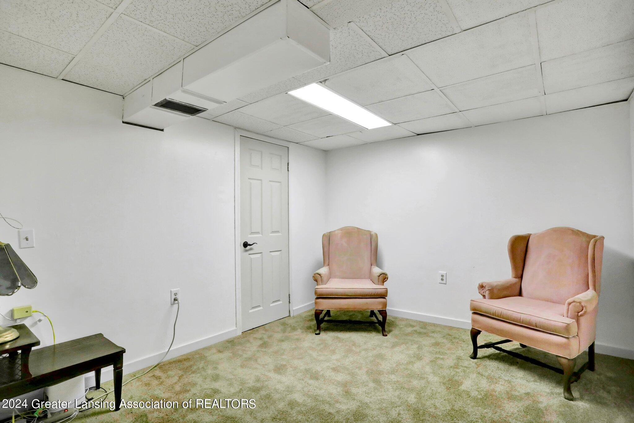 3301 Risdale Avenue Lansing, MI 48911 - Photo 23 of 30 30-web-or-mls-Open Ended Media-30