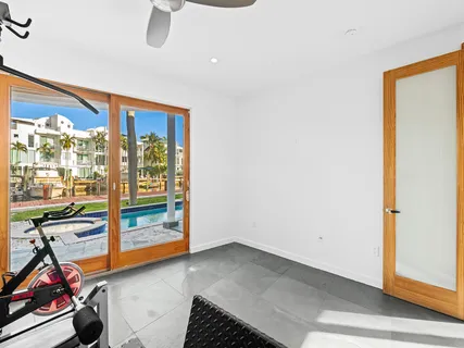 $4,395,000 | 450 Victoria Terrace, Fort Lauderdale, FL 33301
