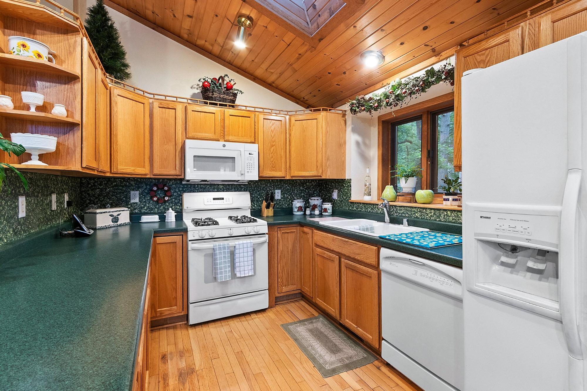 16473 Pine Ridge Road Townsend, WI 54175 - Photo 19 of 39 Gallery Image 19