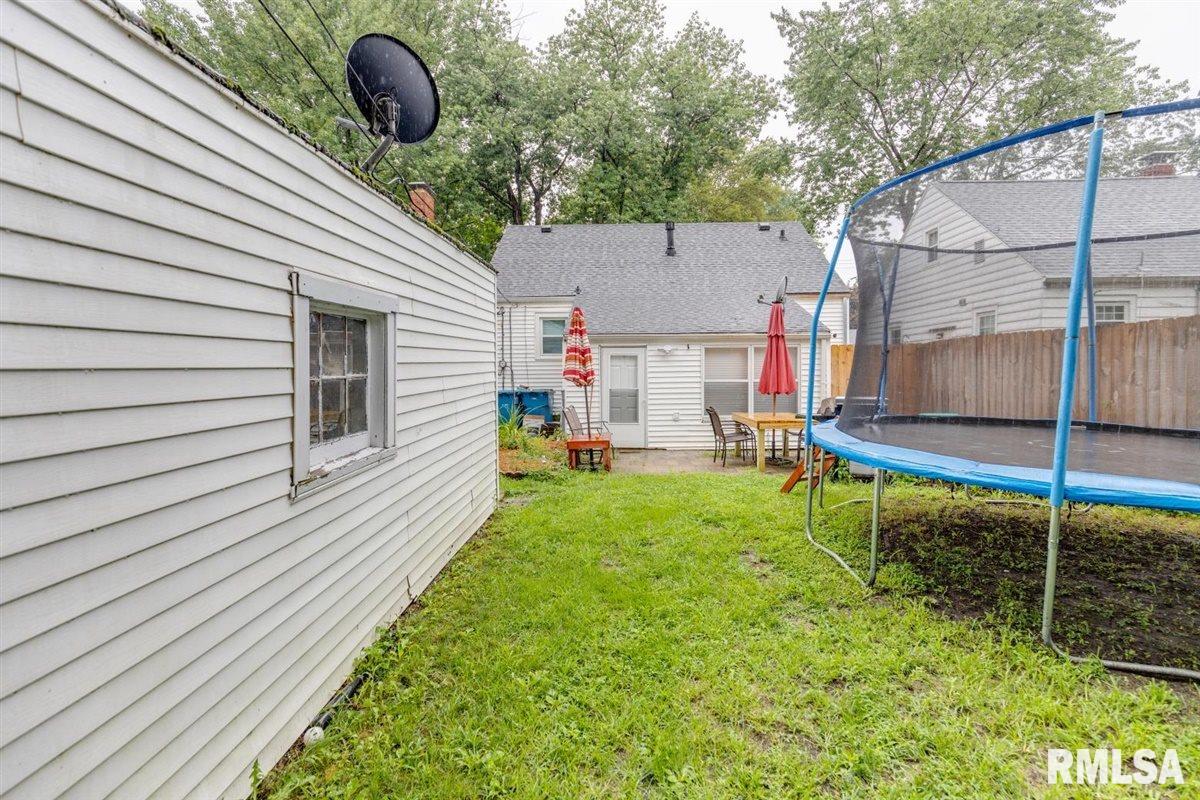 212 North Illinois Street Springfield, IL 62702 - Photo 30 of 32