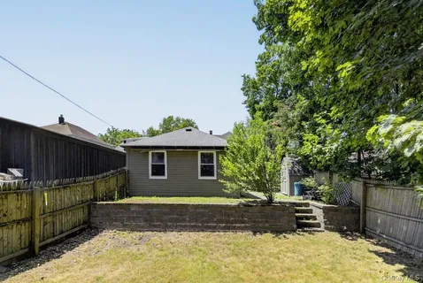 $380,000 | 10 South Grand Avenue, Poughkeepsie, NY 12603