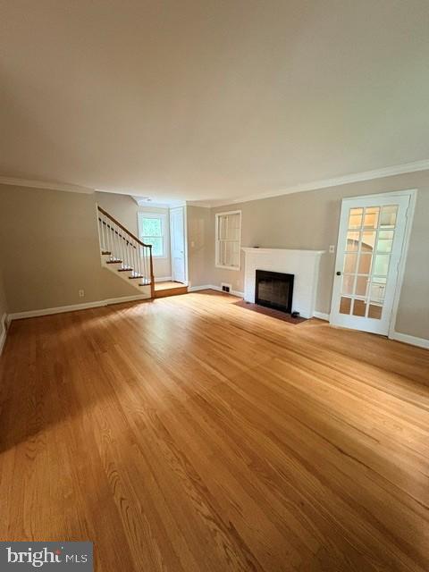 5909 Gloucester Avenue Springfield, VA 22150 - Photo 2 of 20 Livingroom