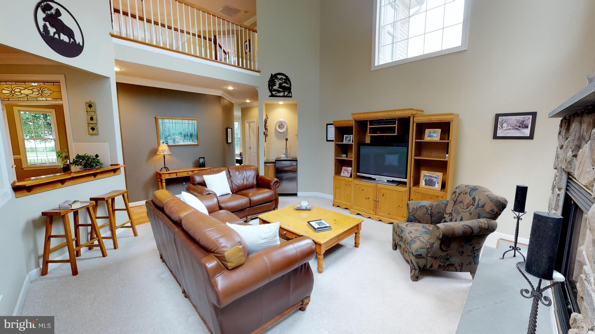 24723 Ridge Road Damascus, MD 20872 - Photo 11 of 29 Family Room