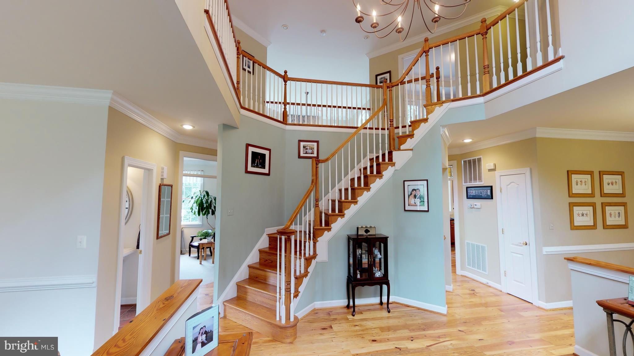 24723 Ridge Road Damascus, MD 20872 - Photo 3 of 29 Interior (General)