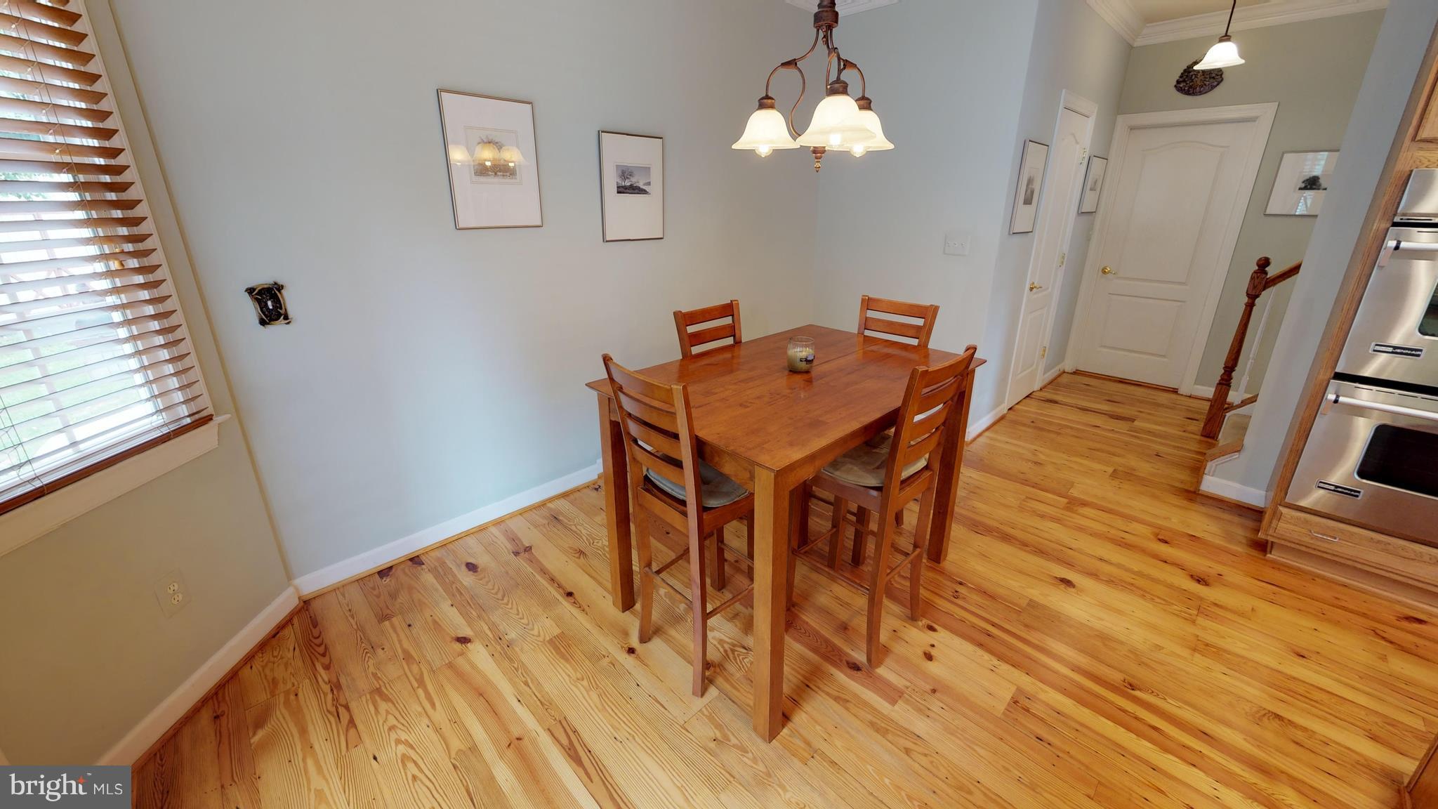 24723 Ridge Road Damascus, MD 20872 - Photo 8 of 29 Eat in Kitchen