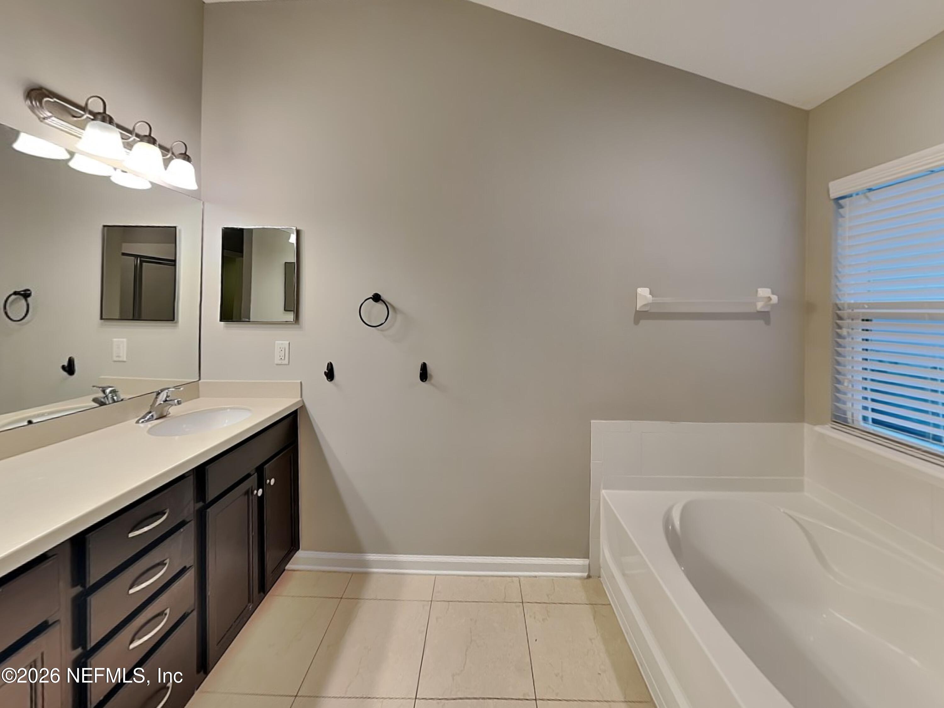 83245 Purple Martin Drive Yulee, FL 32097 - Photo 11 of 23 9_Bathroom-01_Image_aub3937mhx