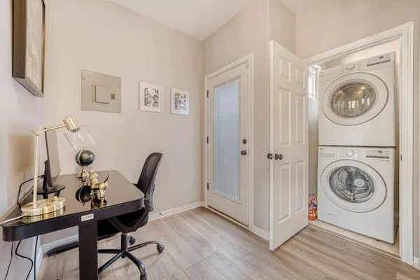 $3,495 | 1009 Taulbee Lane, Unit H, Austin, TX 78757