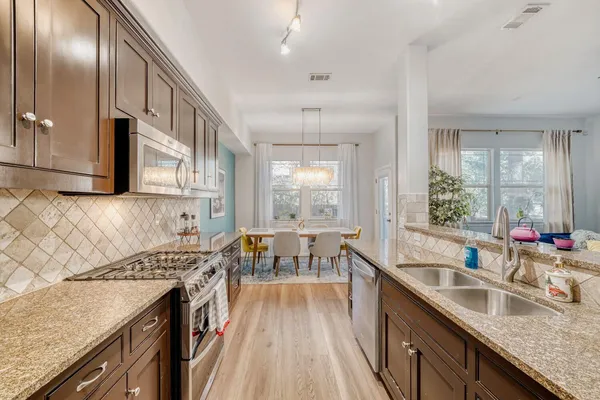 $3,495 | 1009 Taulbee Lane, Unit H, Austin, TX 78757