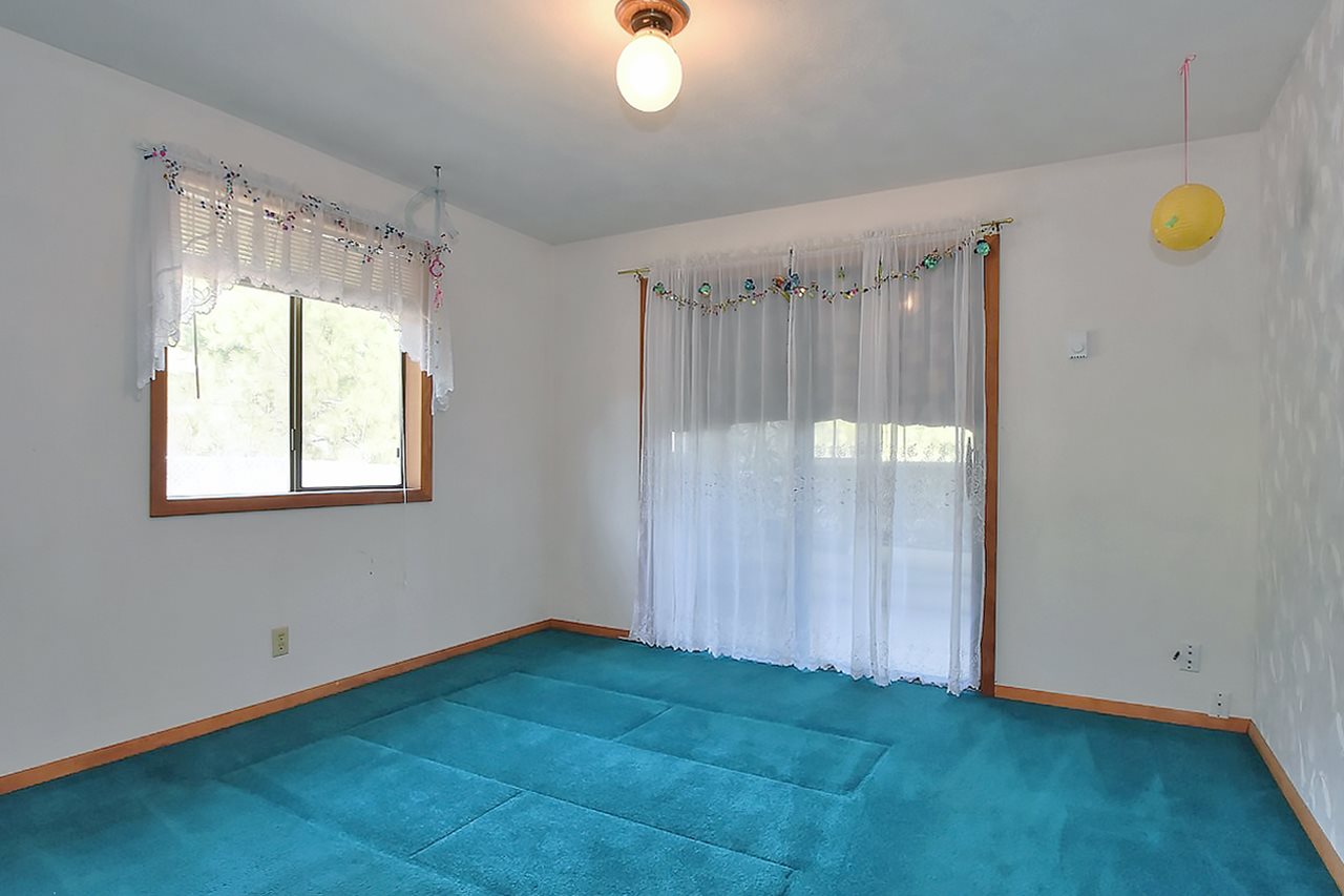 15415 East Cooper Road Mead, WA 99021 - Photo 13 of 20