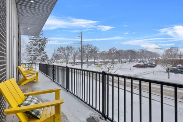 $599,900 | 1751 South Oneida Street, Green Bay, WI 54304