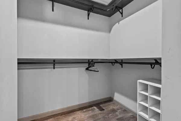 $599,900 | 1751 South Oneida Street, Green Bay, WI 54304