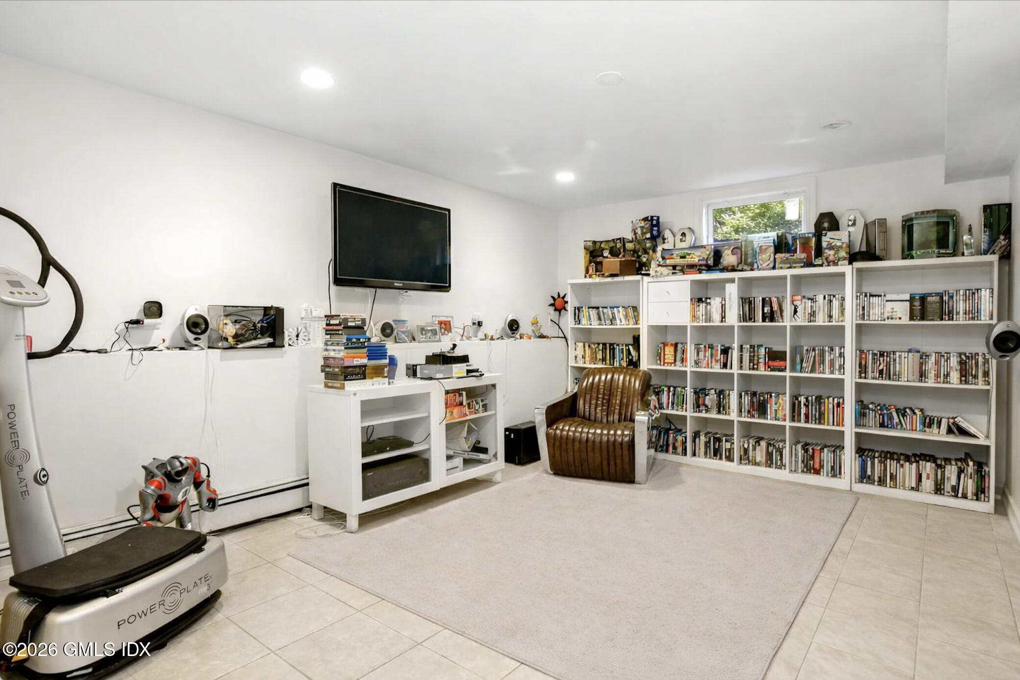 29 Coventry Lane Riverside, CT 06878 - Photo 21 of 27 29 Coventry Lane Basement