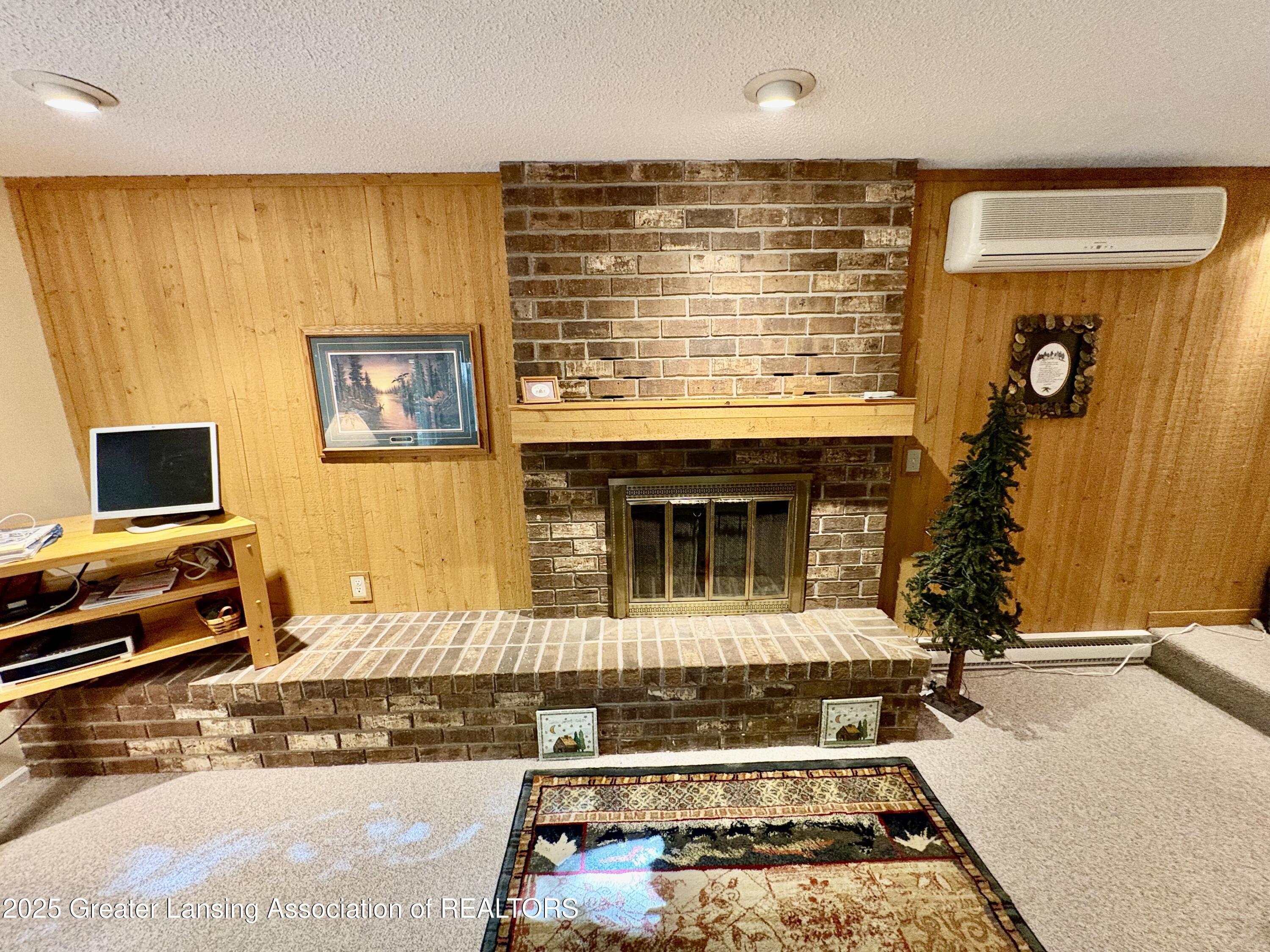 4483 Ridge Run Road Bellaire, MI 49615 - Photo 9 of 37 Living Room