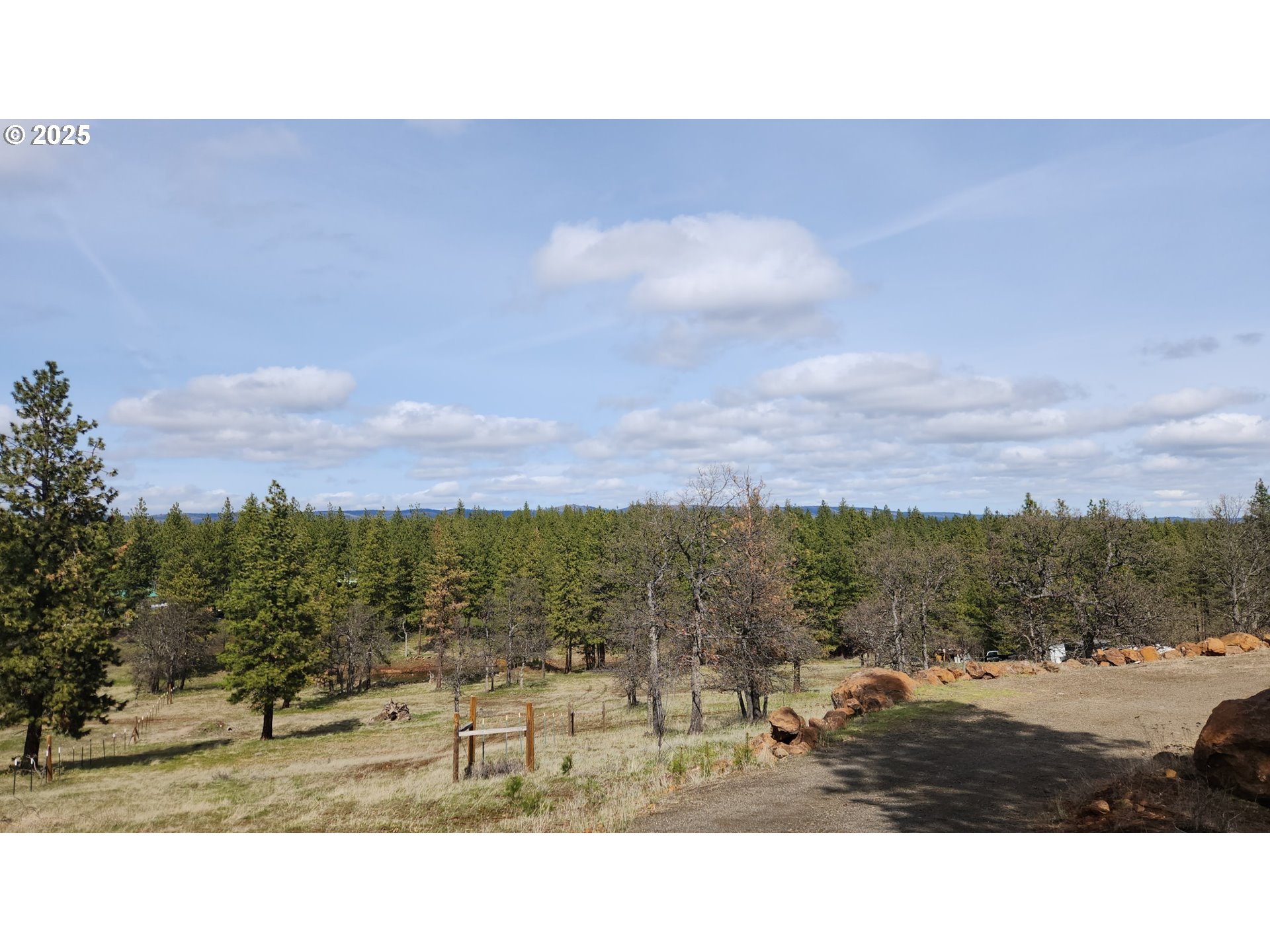 447 Old Mountain Road Goldendale, WA 98620 - Photo 3 of 25 Gallery Image 3