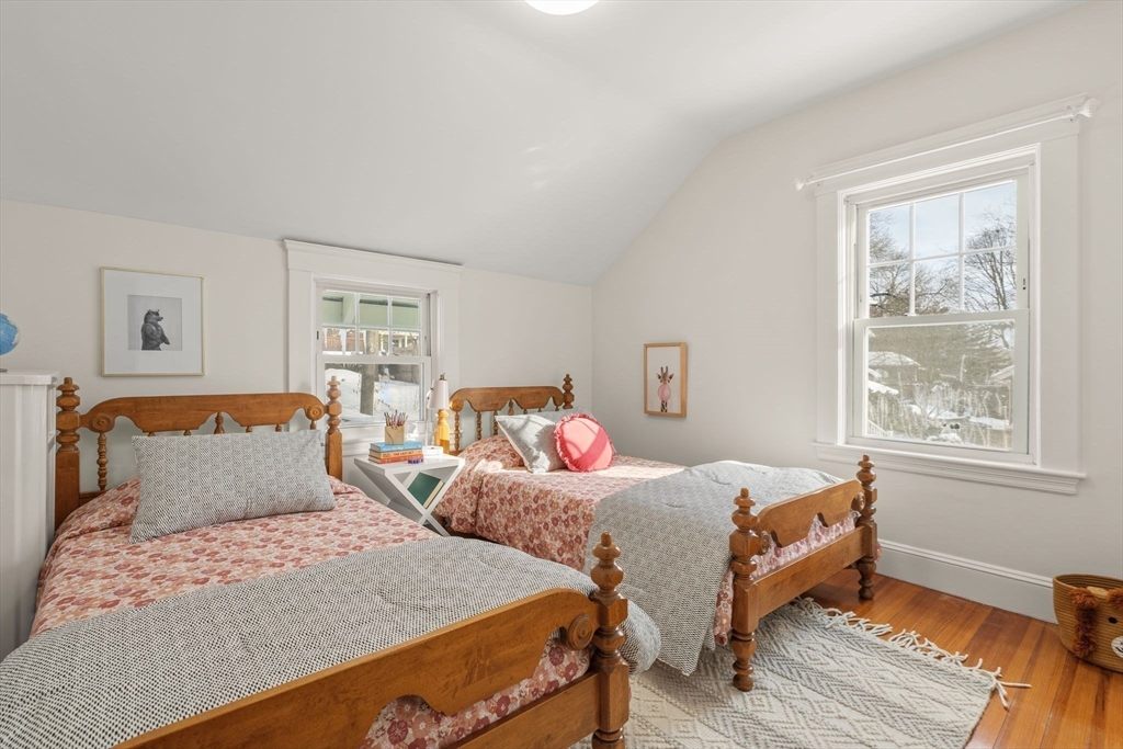 35 Maple Road Melrose, MA 02176 - Photo 22 of 31