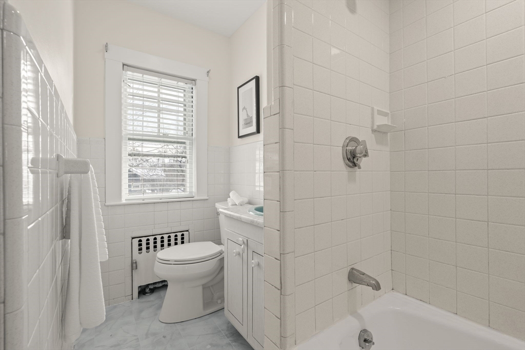 35 Maple Road Melrose, MA 02176 - Photo 24 of 31