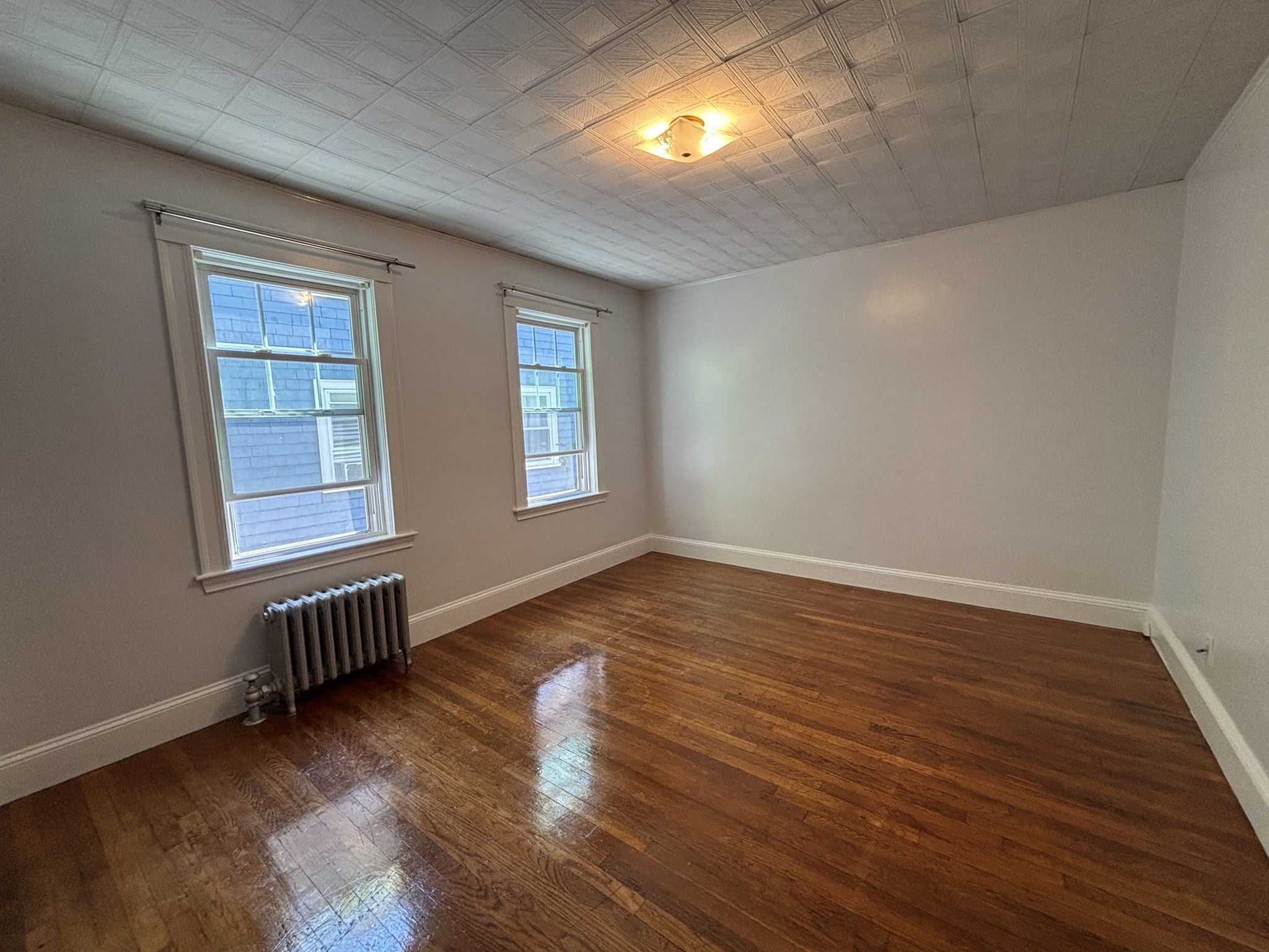 33 Brington Road, Unit 1 Brookline, MA 02445 - Photo 9 of 15 Gallery Image 9