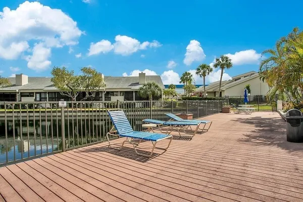$1,500 | 1328 Pasadena Avenue South, Unit 104, South Pasadena, FL 33707