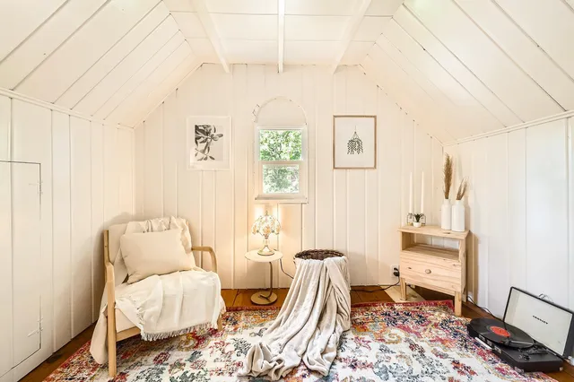 $2,695 | 3805 France Avenue South, Unit 2, Minneapolis, MN 55416