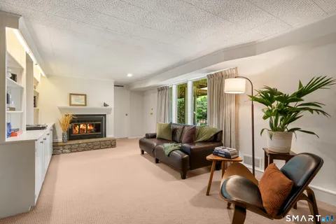 $1,199,000 | 211 High Meadow Road, Fairfield, CT 06890
