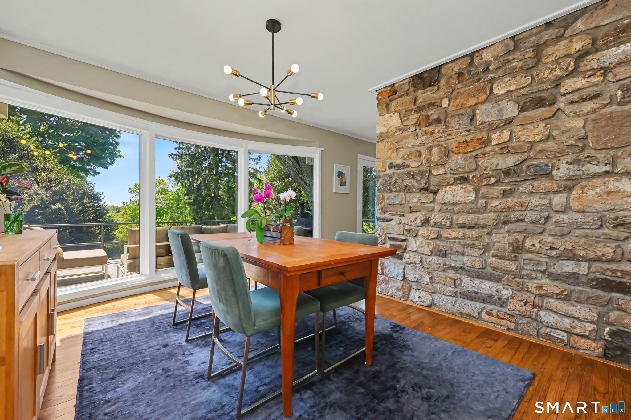 211 High Meadow Road Fairfield, CT 06890 - Photo 7 of 34